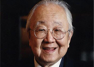 启功